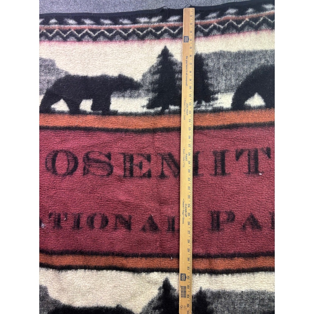 Earth Ragz Yosemite National Park Blanket Unisex OS Burgundy Bear Fleece Throw - Picture 3 of 6